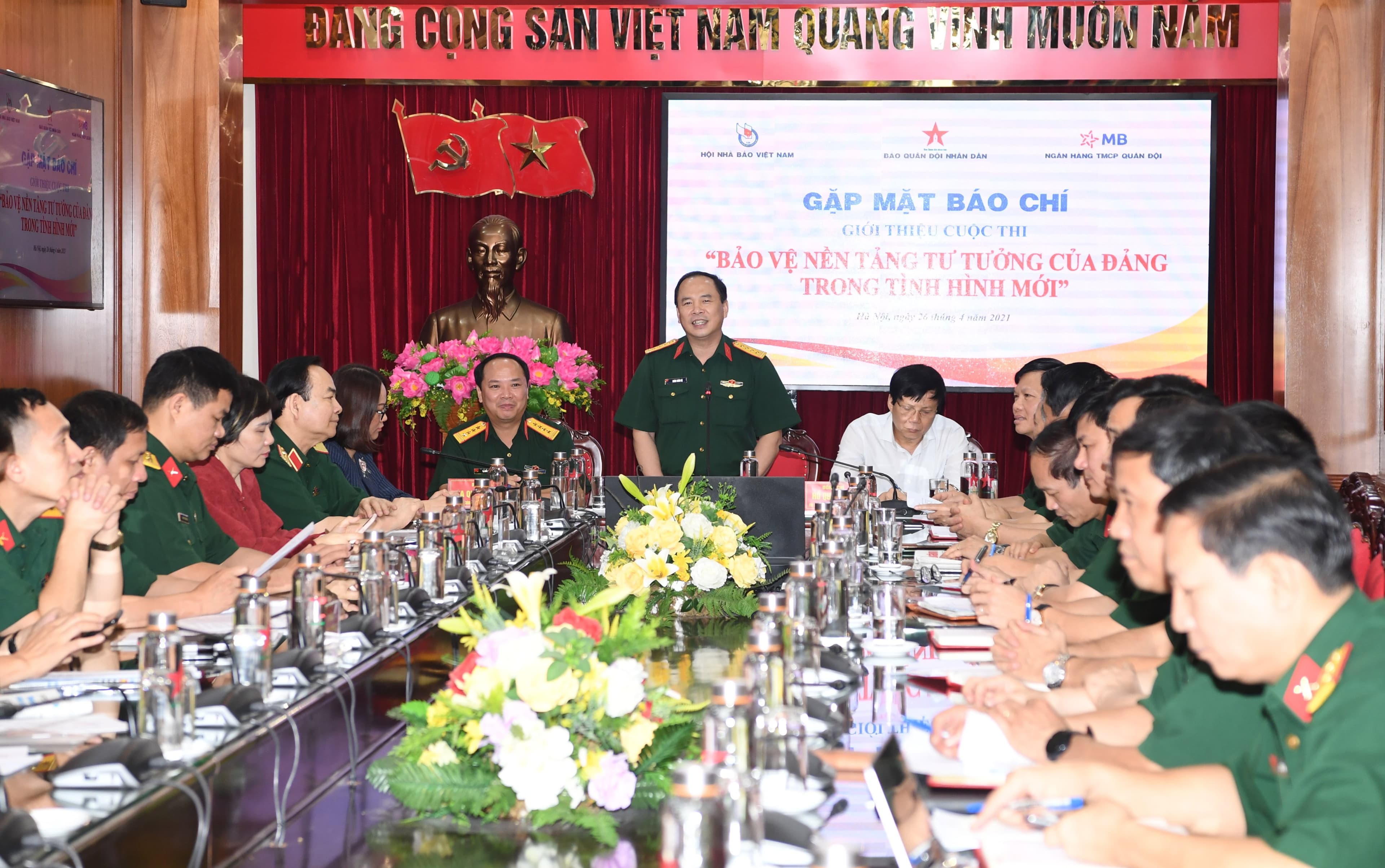 Cuộc thi báo chí “Bảo vệ nền tảng tư tưởng của Đảng trong tình hình mới” sẽ được tổ chức định kỳ hằng năm