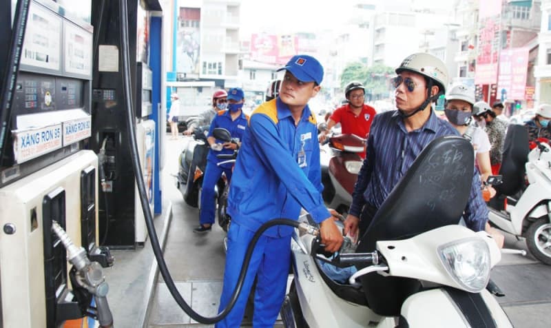 Giá xăng, dầu tăng nhẹ