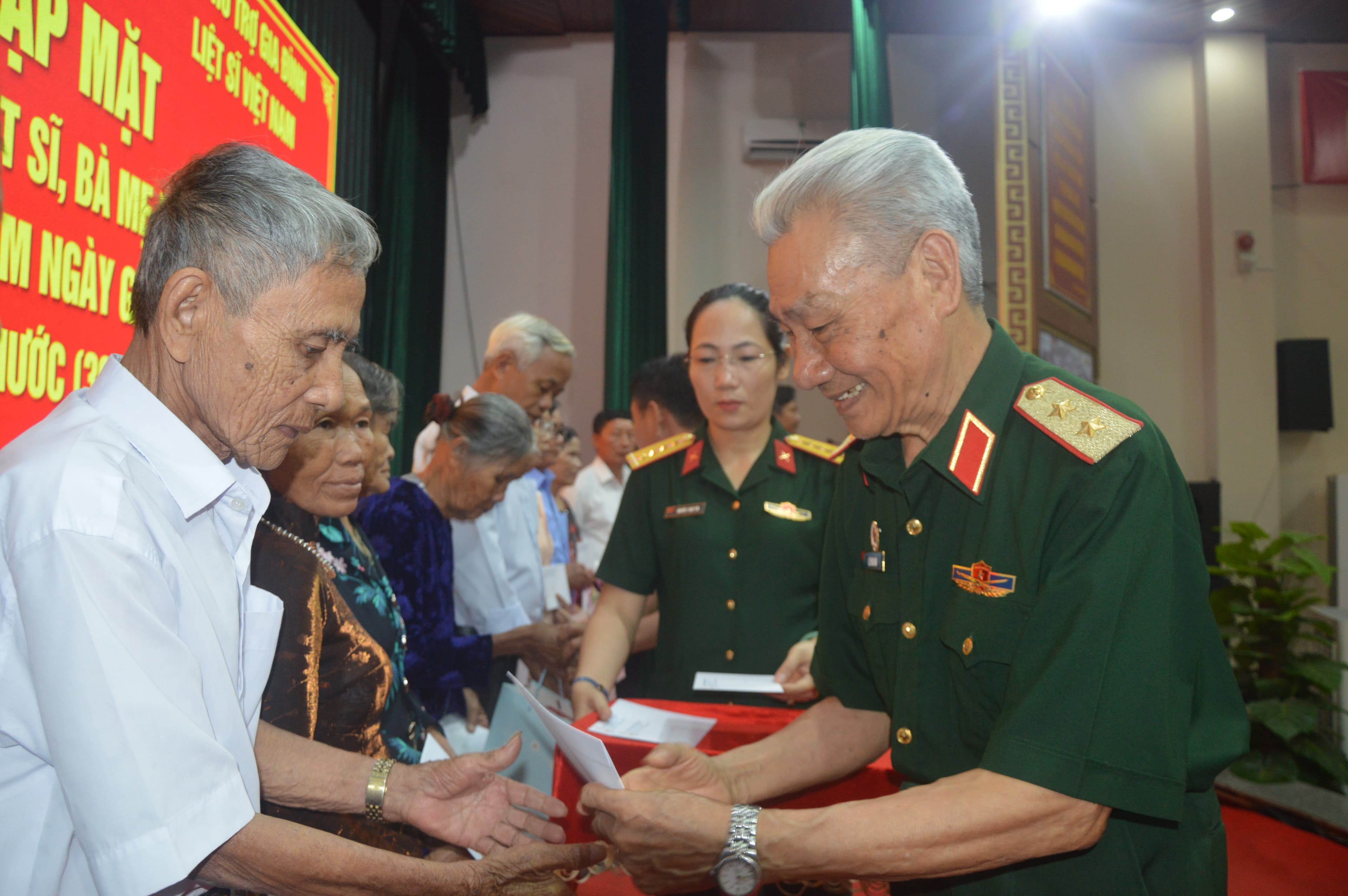 Gặp mặt đại biểu gia đình liệt sĩ, Bà mẹ Việt Nam anh hùng trên địa bàn tỉnh Quảng Nam
