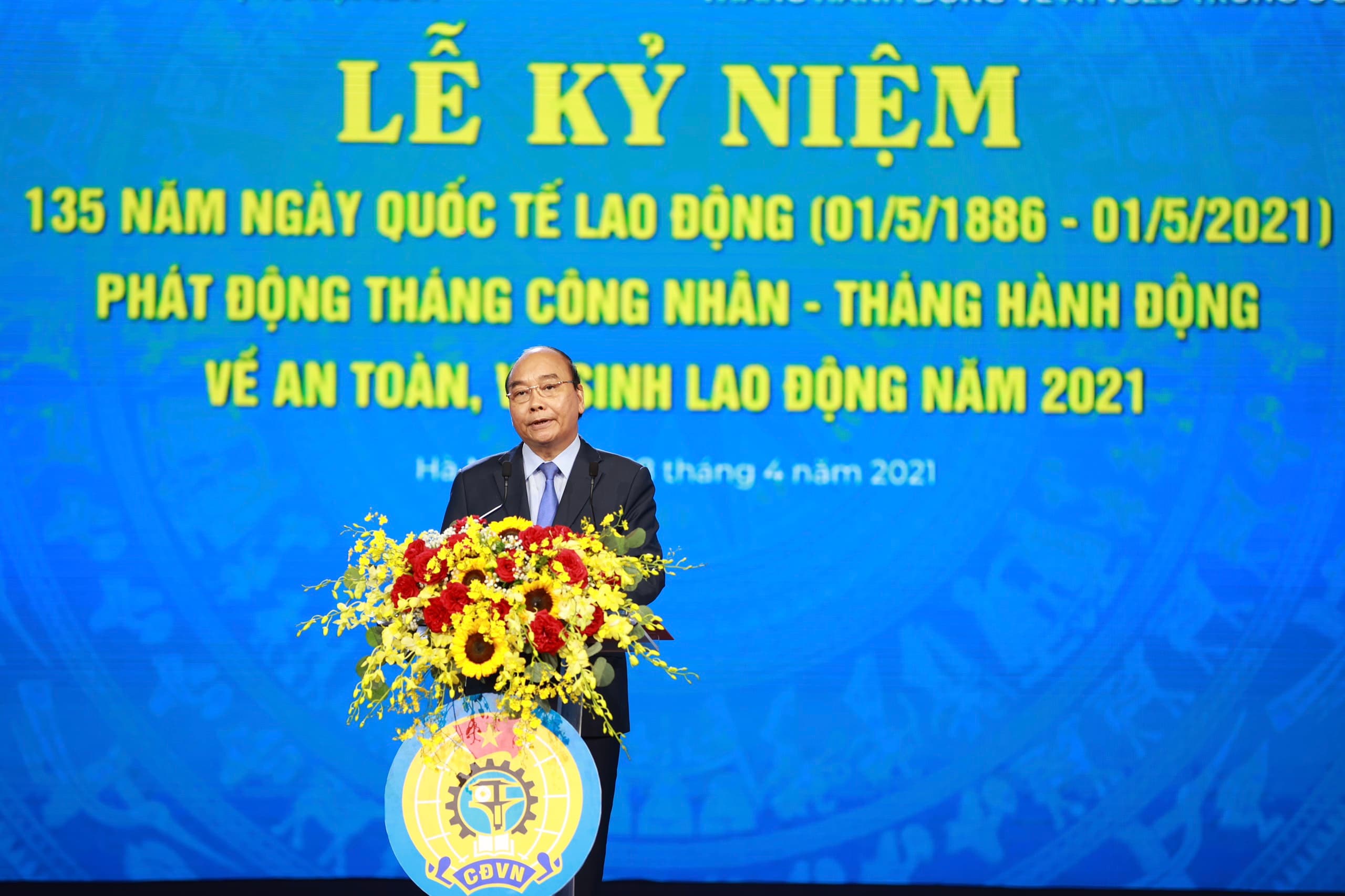 Chủ tịch nước Nguyễn Xuân Phúc dự Lễ kỷ niệm 135 năm Ngày Quốc tế Lao động và phát động Tháng Công nhân