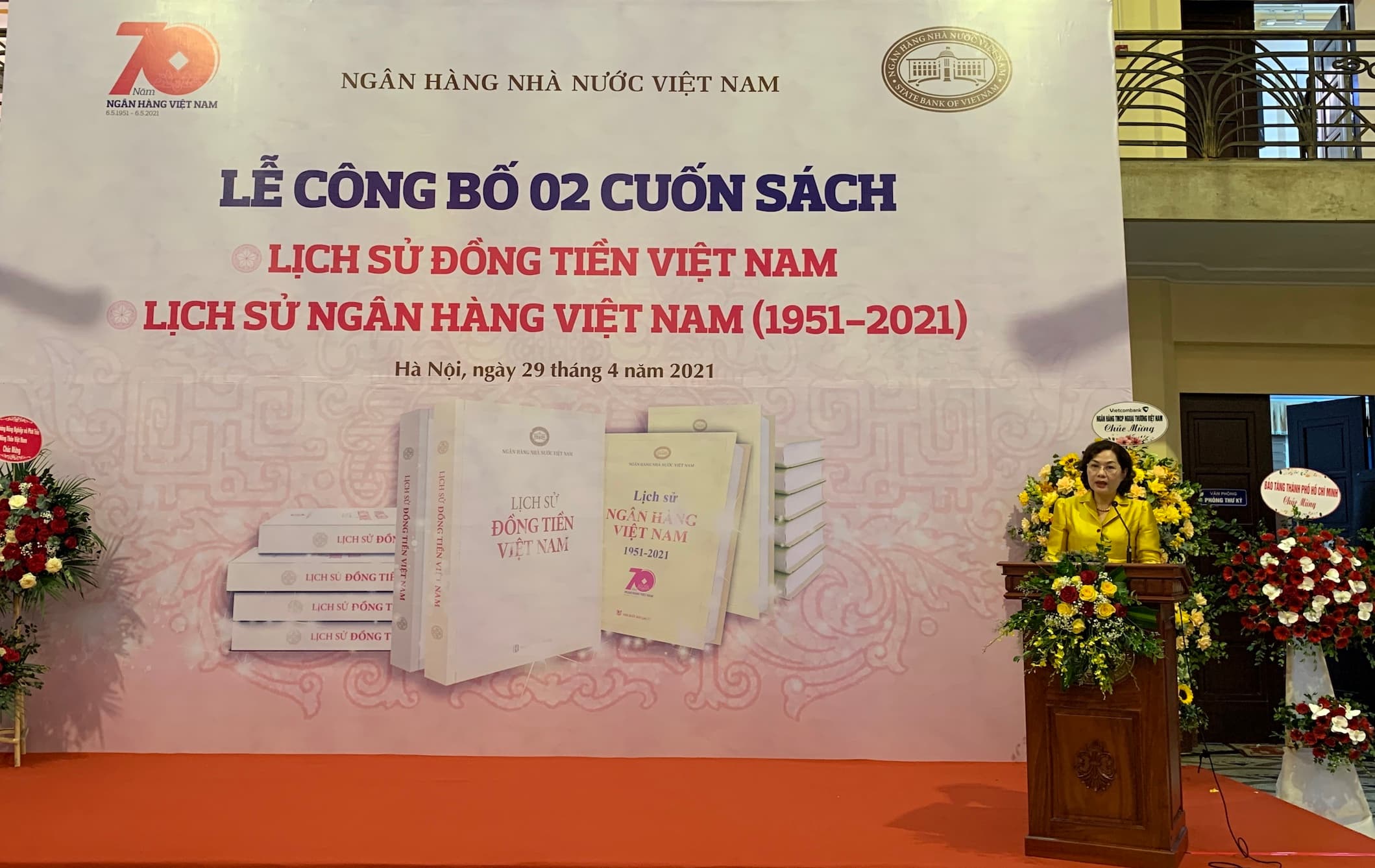 Ra mắt 2 cuốn sách "Lịch sử Ngân hàng Việt Nam 1951-2021" và "Lịch sử đồng tiền Việt Nam"