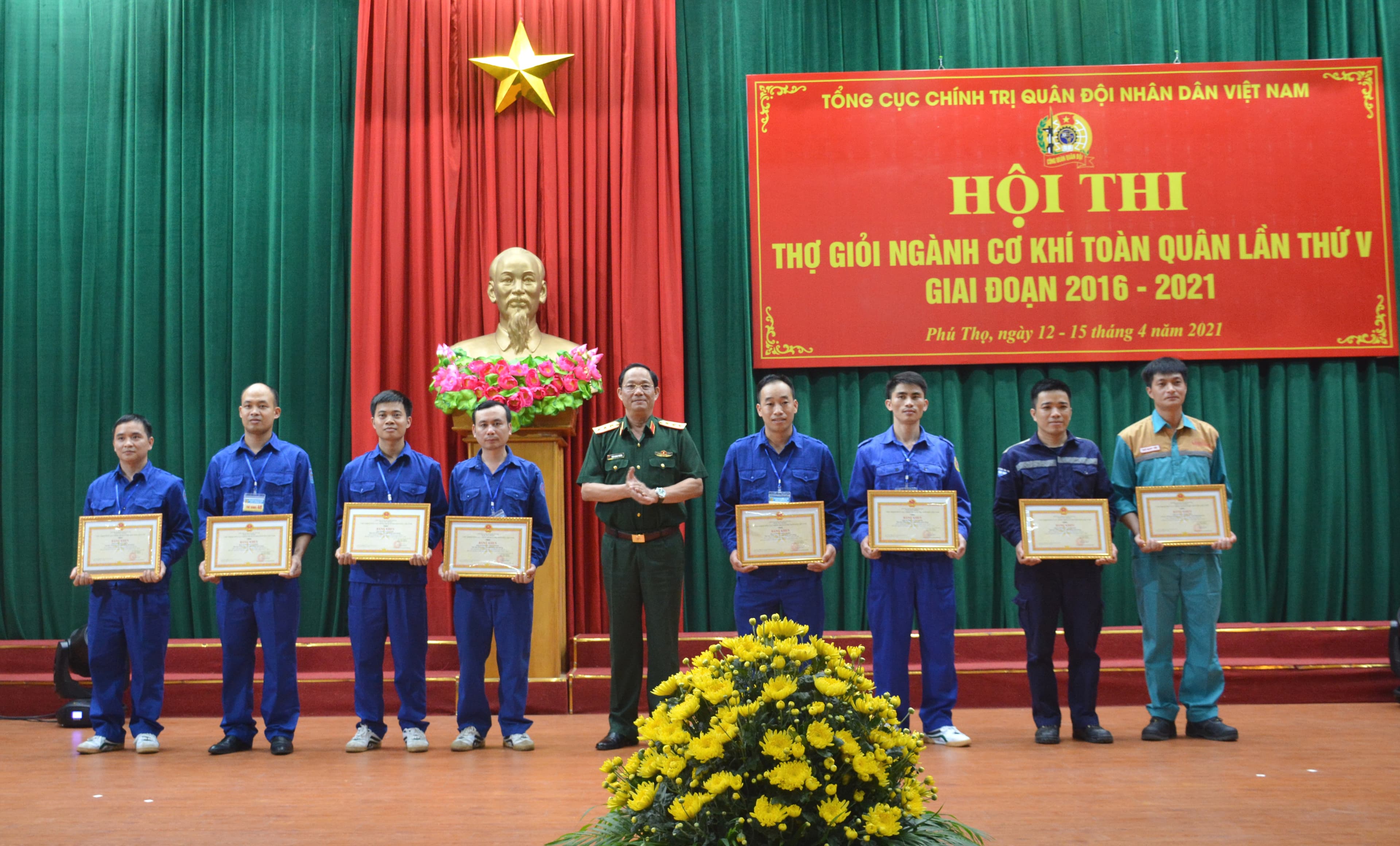 Tiếp "lửa" nhiệt huyết, sáng tạo và cống hiến