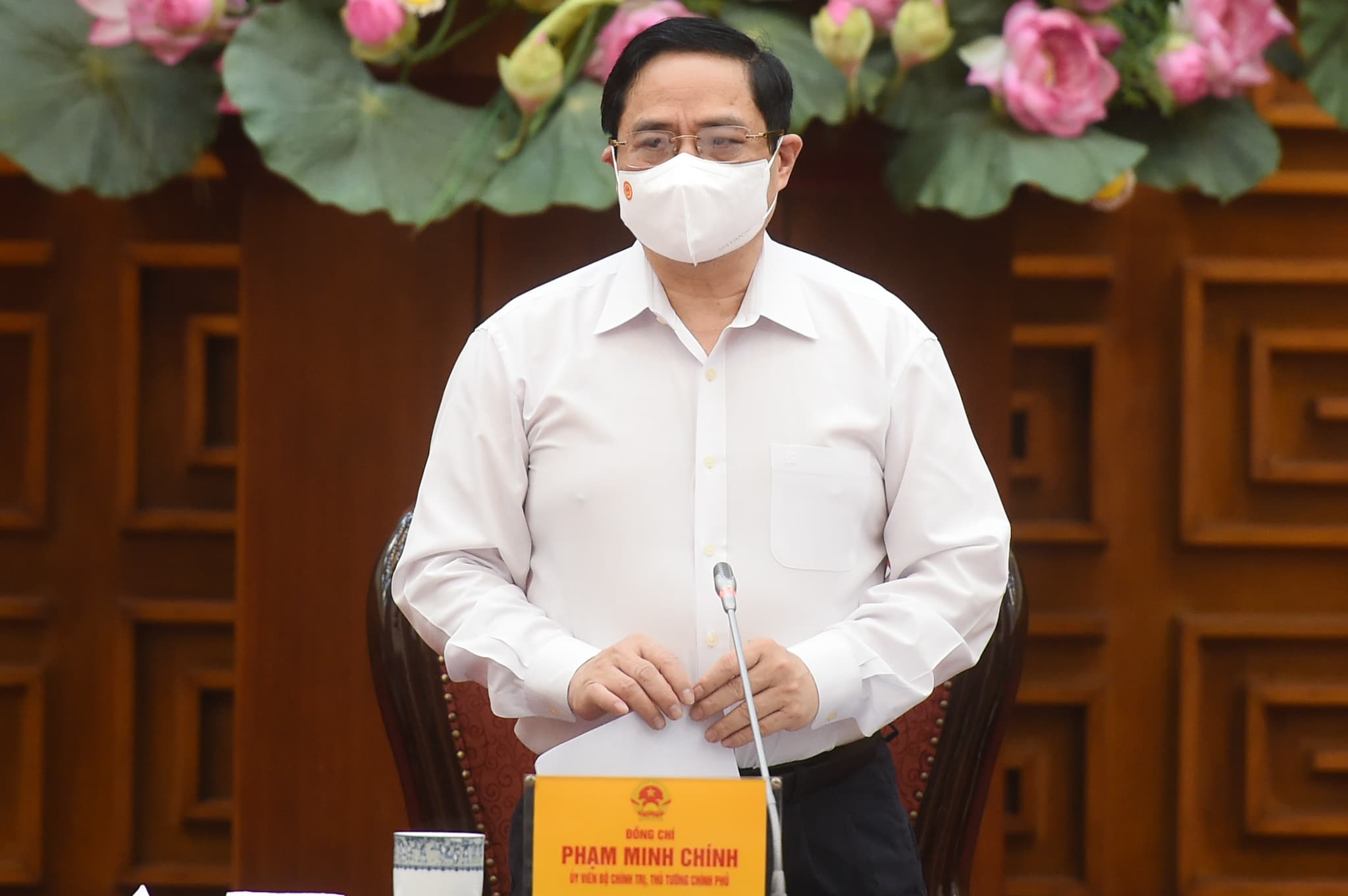 Thủ tướng Phạm Minh Chính chủ trì họp khẩn về phòng, chống Covid-19