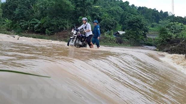 Bắc Bộ có mưa dông vài nơi, cảnh báo nguy cơ lũ quét, sạt lở đất