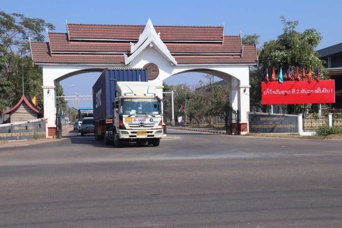 Kim ngạch xuất nhập khẩu Việt Nam-Lào quý I năm 2021 tăng mạnh