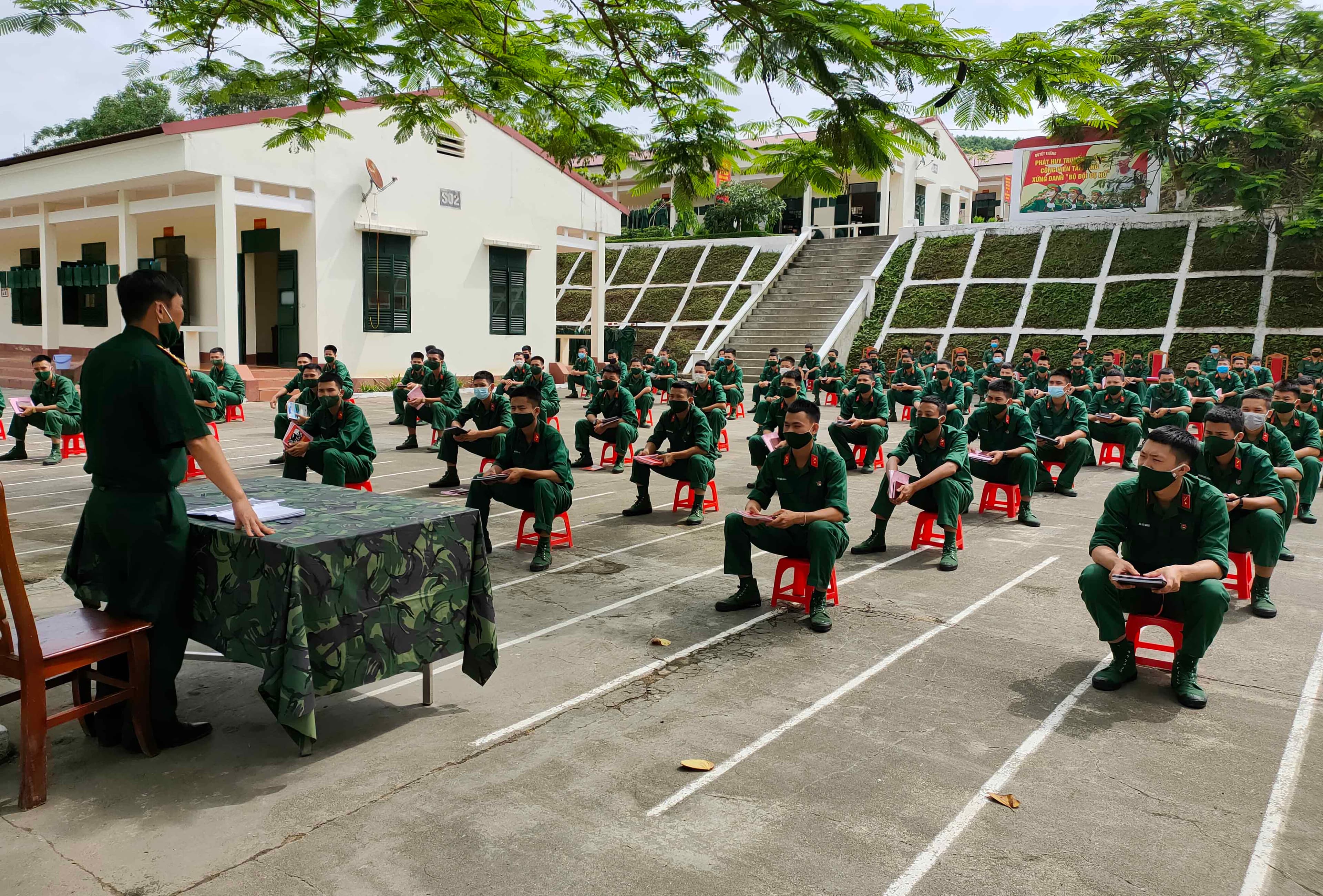 Huấn luyện mùa Covid-19