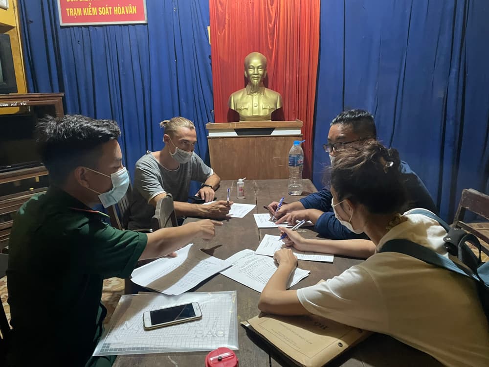 Xử phạt nhóm người vi phạm quy định phòng, chống dịch