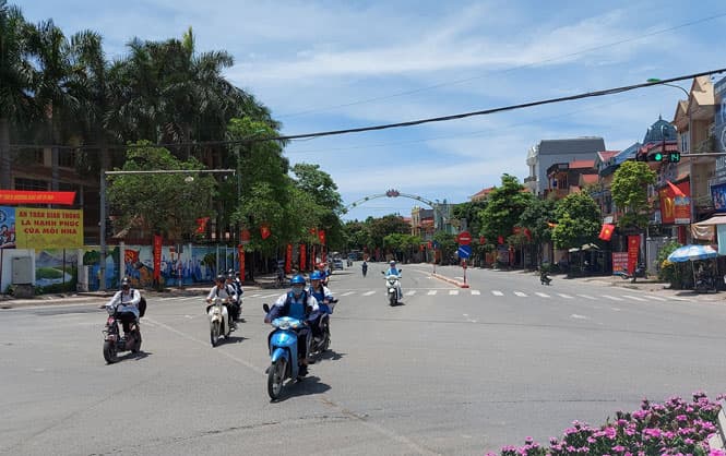 Các khu vực ngày nắng nóng, chiều tối và đêm mưa dông