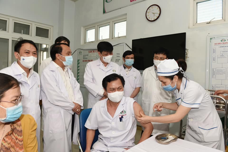 Ngày 16-5, thêm gần 1,7 triệu liều vaccine phòng Covid-19 tới Việt Nam