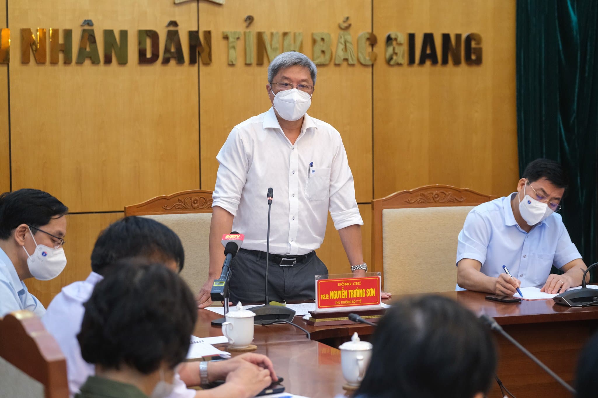 Việt Nam ghi nhận 127 ca mắc Covid-19 trong khu cách ly và khu vực được phong tỏa