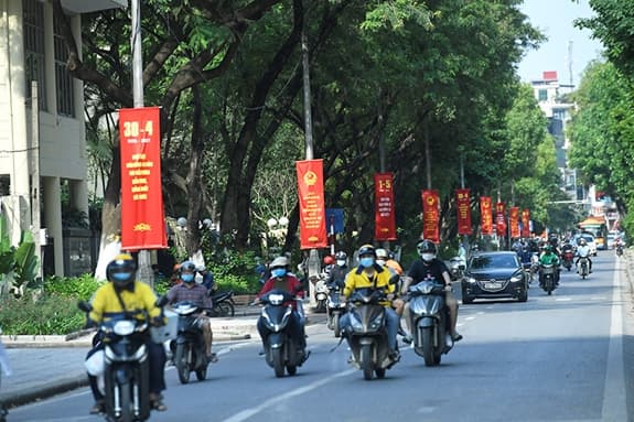Nhiều khu vực trên cả nước có mưa rào và dông