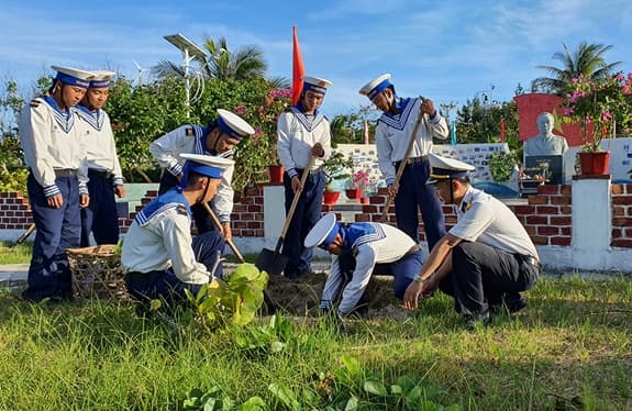 Những tiết lộ thú vị đầu tiên trên Báo Quân đội nhân dân về Trường Sa