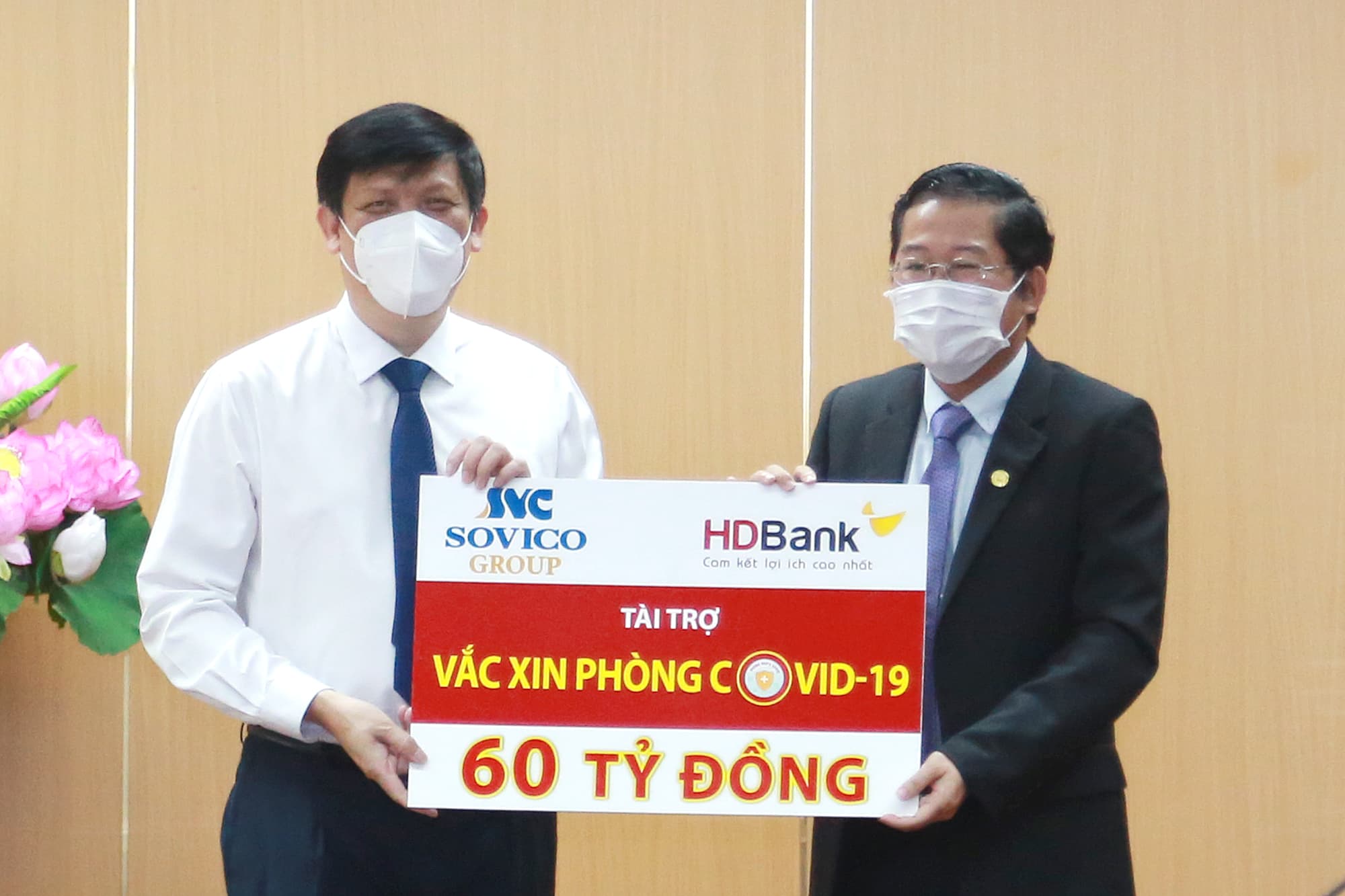 Sovico Group và HDBank ủng hộ 60 tỷ đồng cho vaccine phòng Covid-19