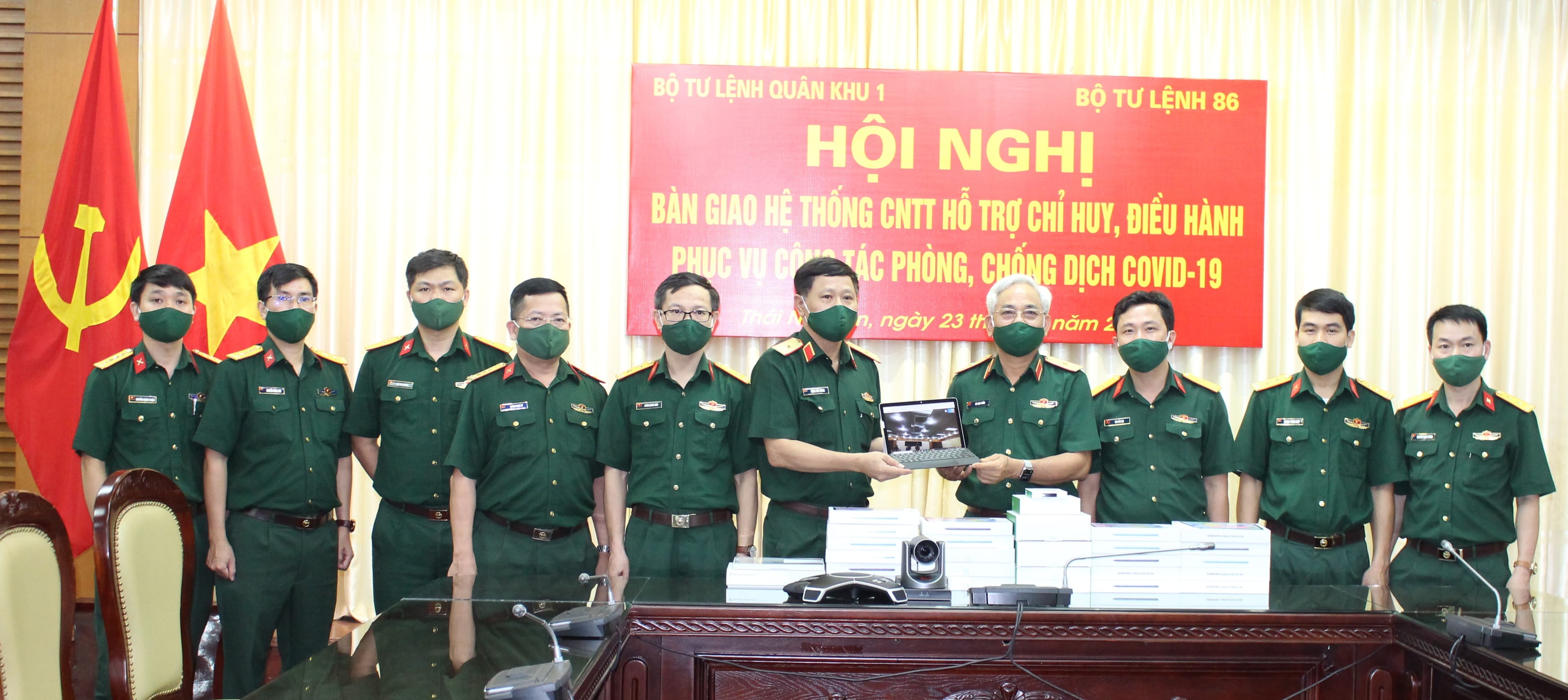 Tiếp nhận hệ thống công nghệ thông tin phục vụ PCD Covid-19