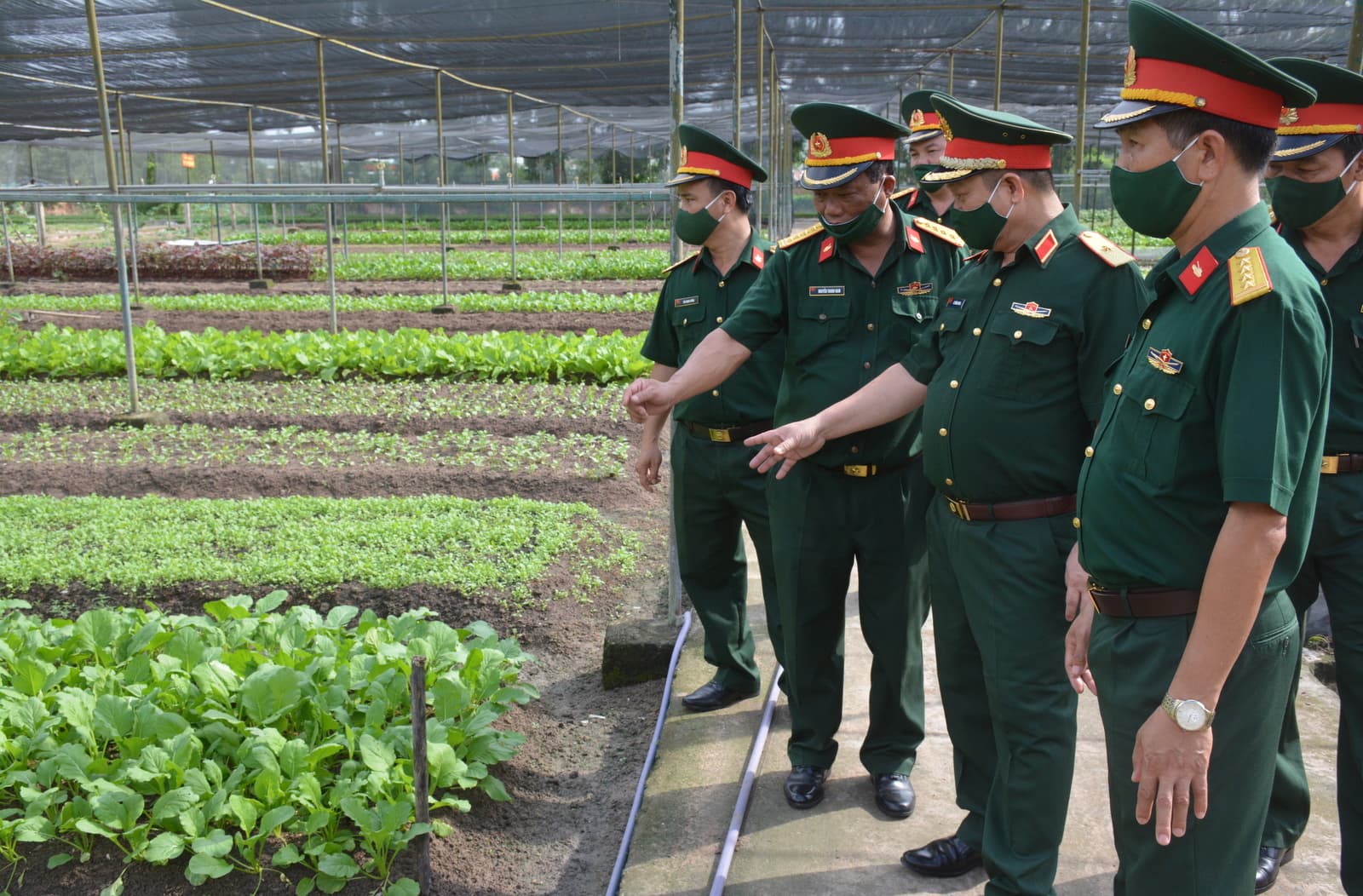Kiểm tra công tác chuẩn bị Hội thi doanh trại tại Lữ đoàn 22 (Quân đoàn 4)