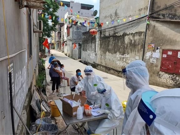 Khuyến khích các doanh nghiệp, địa phương nhập khẩu trực tiếp vaccine ngừa Covid-19