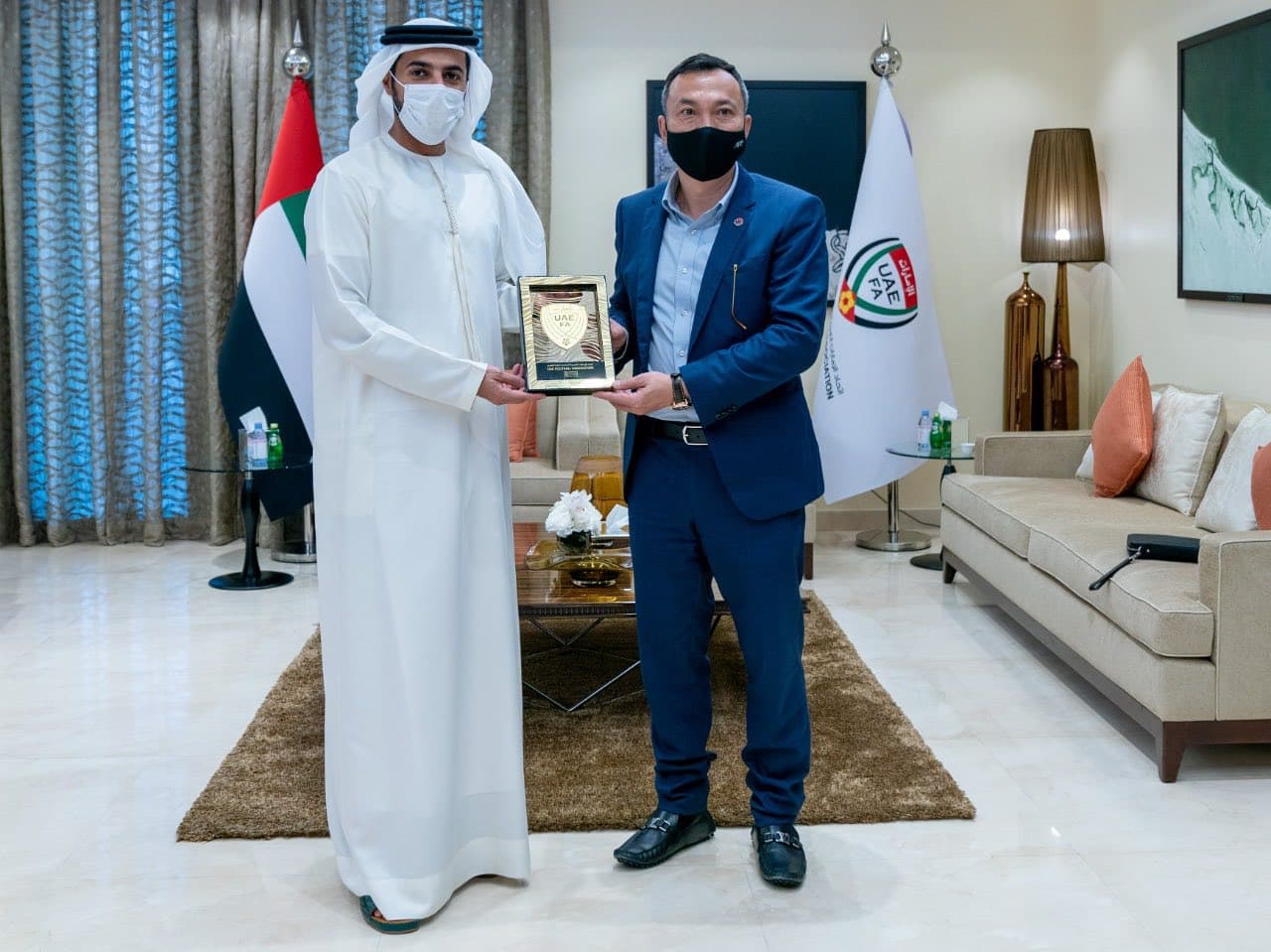 Bóng đá Việt Nam và UAE mở rộng quan hệ hợp tác