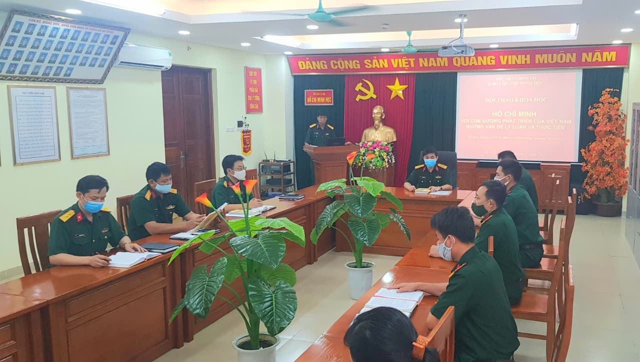 Hồ Chí Minh với con đường phát triển của cách mạng Việt Nam