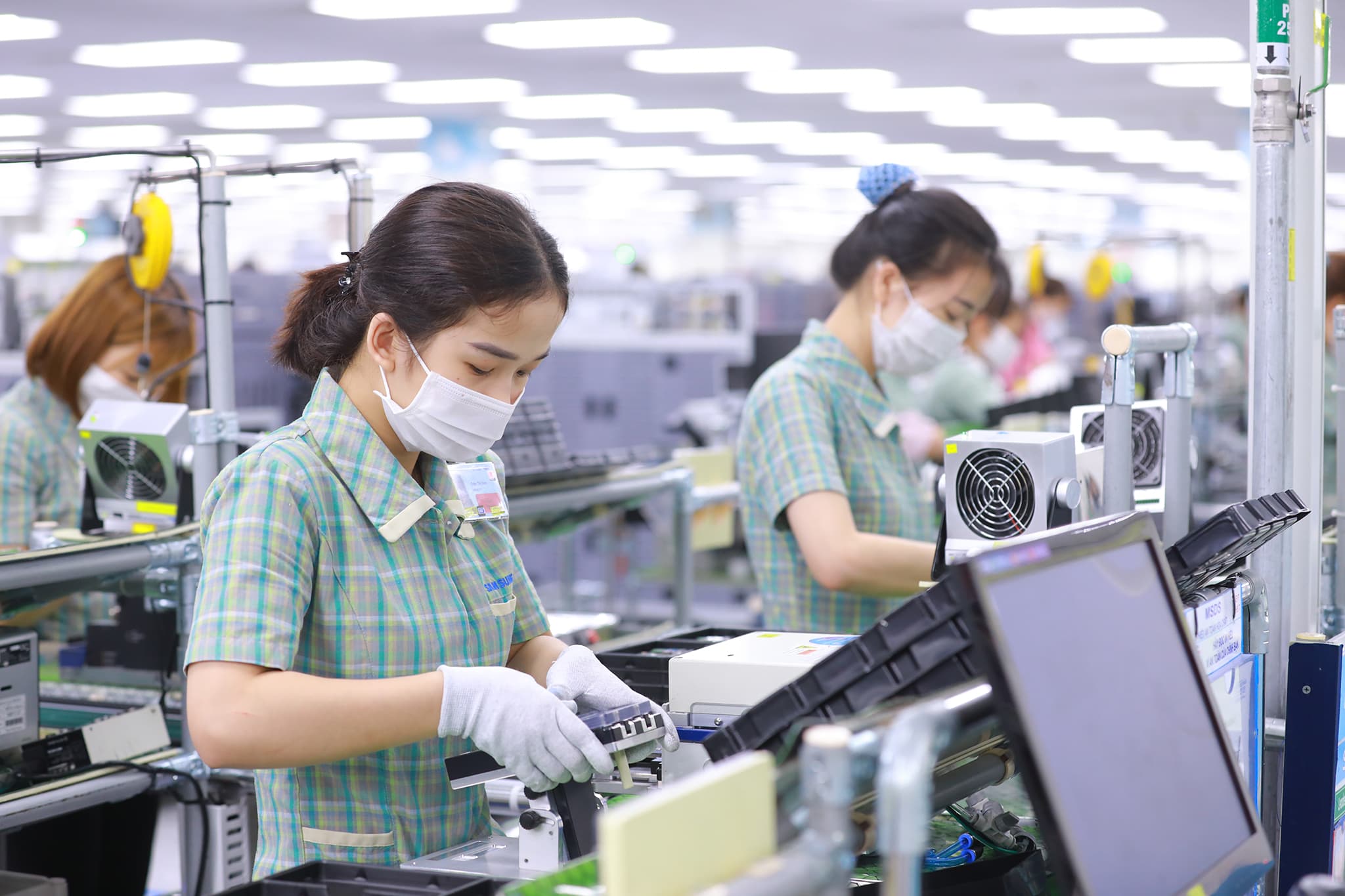 Bảo vệ các "thành trì" sản xuất