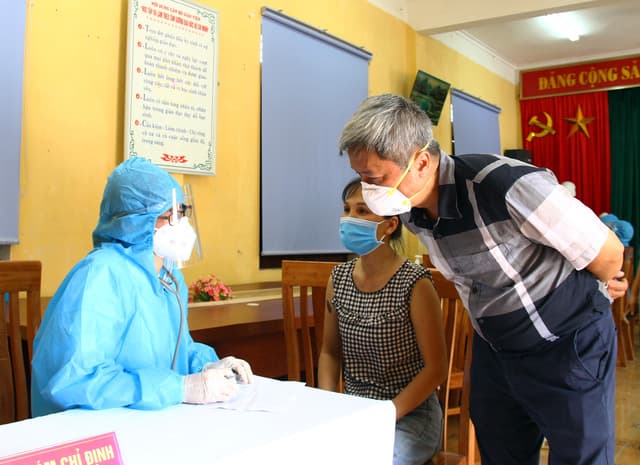Đề xuất cấp thêm vaccine để tiêm hết cho công nhân tại các khu công nghiệp huyện Việt Yên