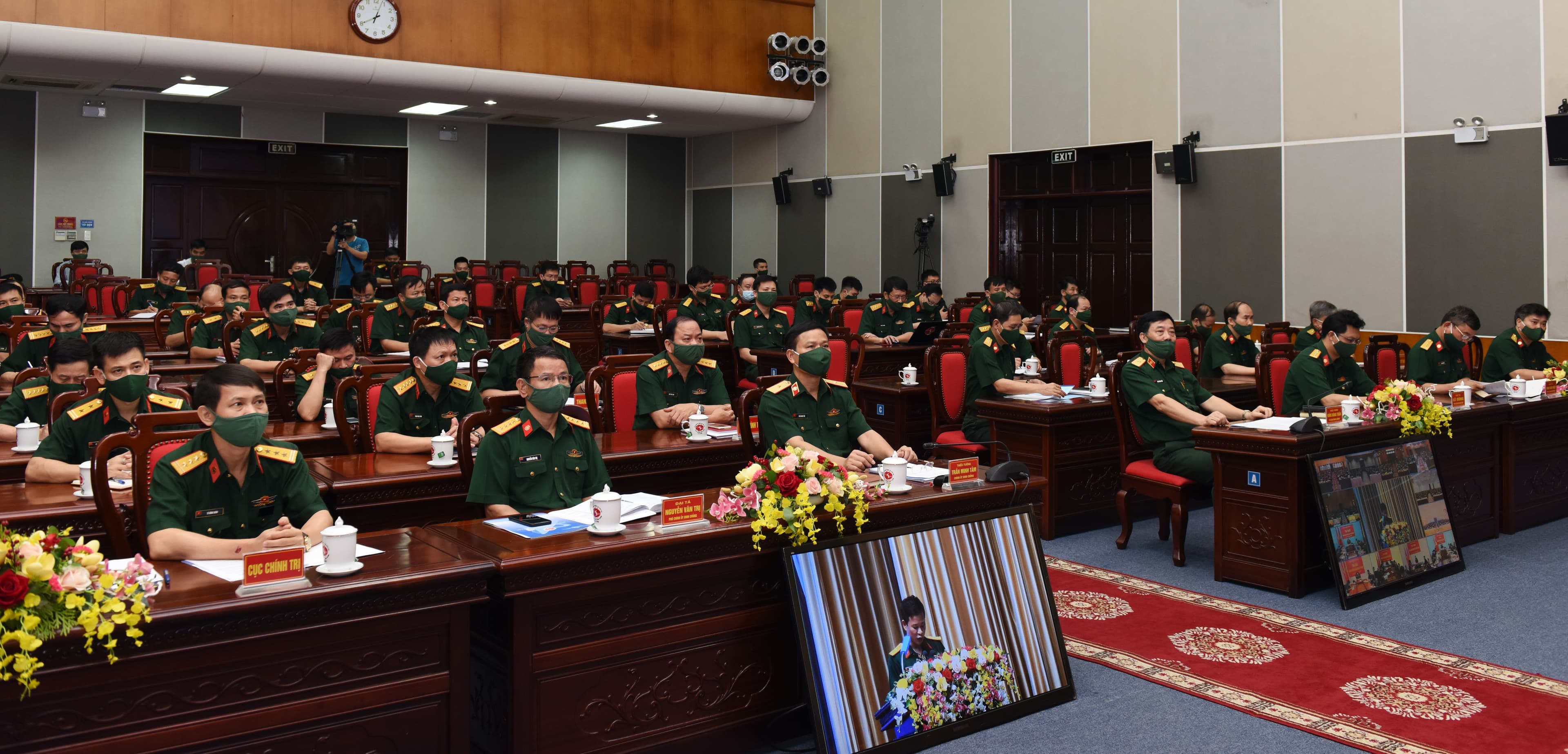 Nâng cao chất lượng đội ngũ cán bộ thông tin liên lạc cấp phân đội