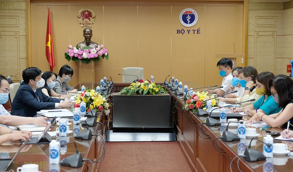 Bộ Y tế đề nghị UNICEF thúc đẩy COVAX sớm cung ứng vaccine phòng Covid-19 cho Việt Nam