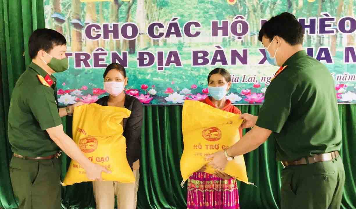 "Gạo bộ đội" trong mùa giáp hạt