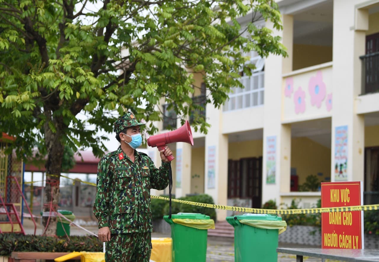 Trưởng khung đa tài