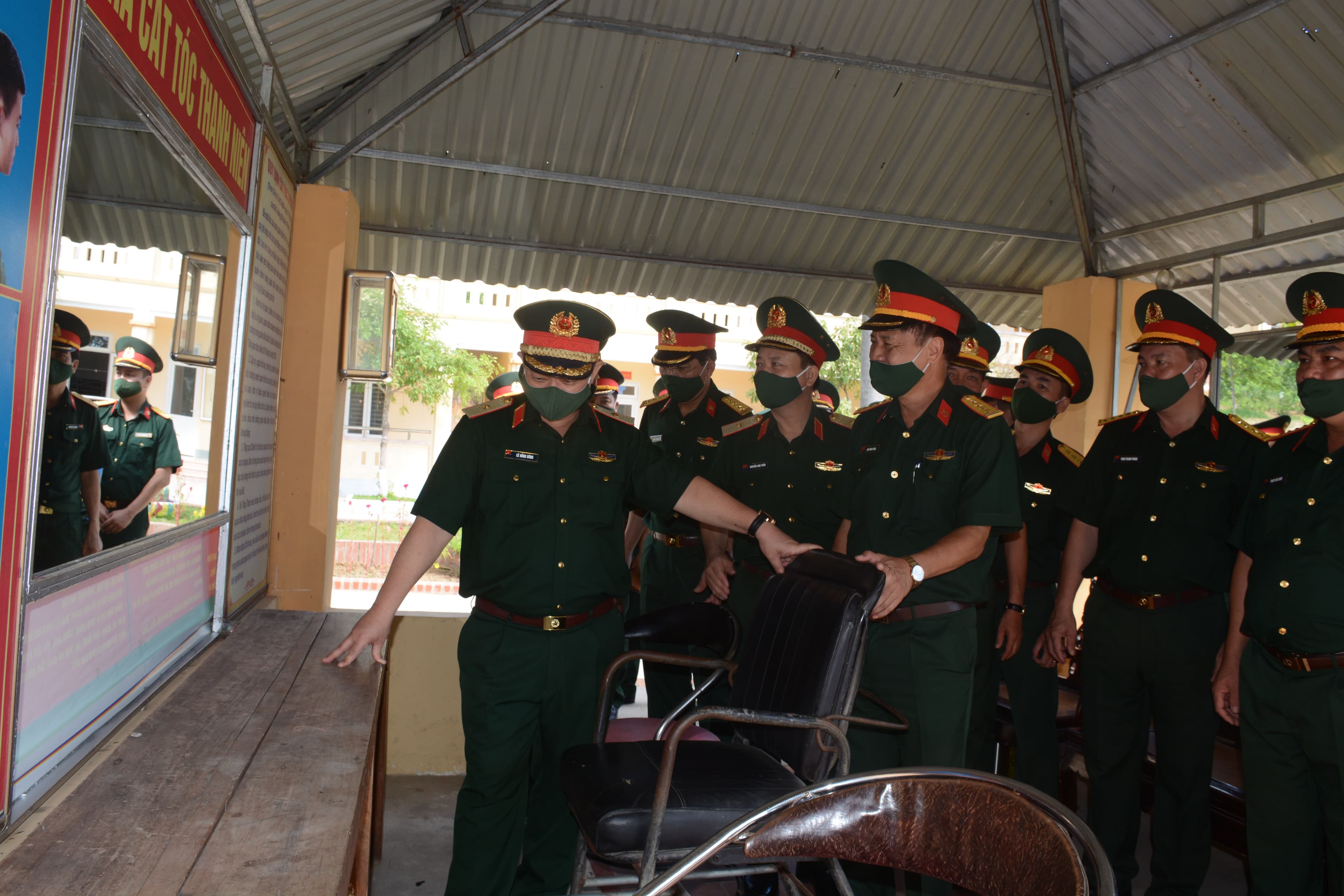 Lữ đoàn 414 chú trọng công tác quản lý, củng cố, sửa chữa doanh trại