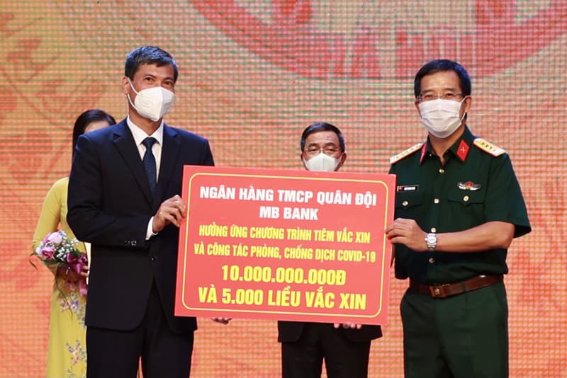 Ngân hàng Quân đội góp thêm 10 tỷ đồng cùng Hà Nội chống dịch Covid-19