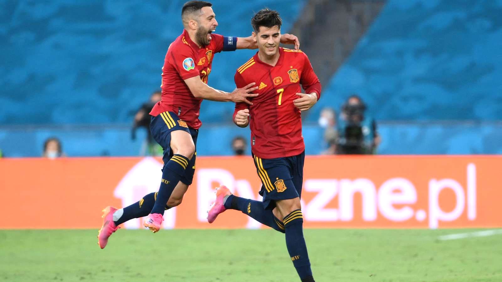 23 giờ ngày 23-6, Slovakia - Tây Ban Nha: Cơ hội nào cho "Bò tót"?