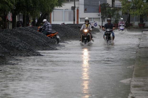 Khu vực Bắc Bộ mưa dông, vùng núi có nguy cơ xảy ra lũ quét