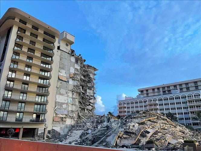 Thống đốc bang Florida yêu cầu nhanh chóng làm rõ nguyên nhân vụ sập nhà