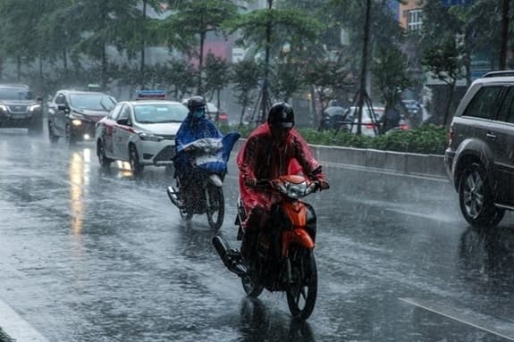 Các khu vực trên cả nước có mưa rào và dông về đêm