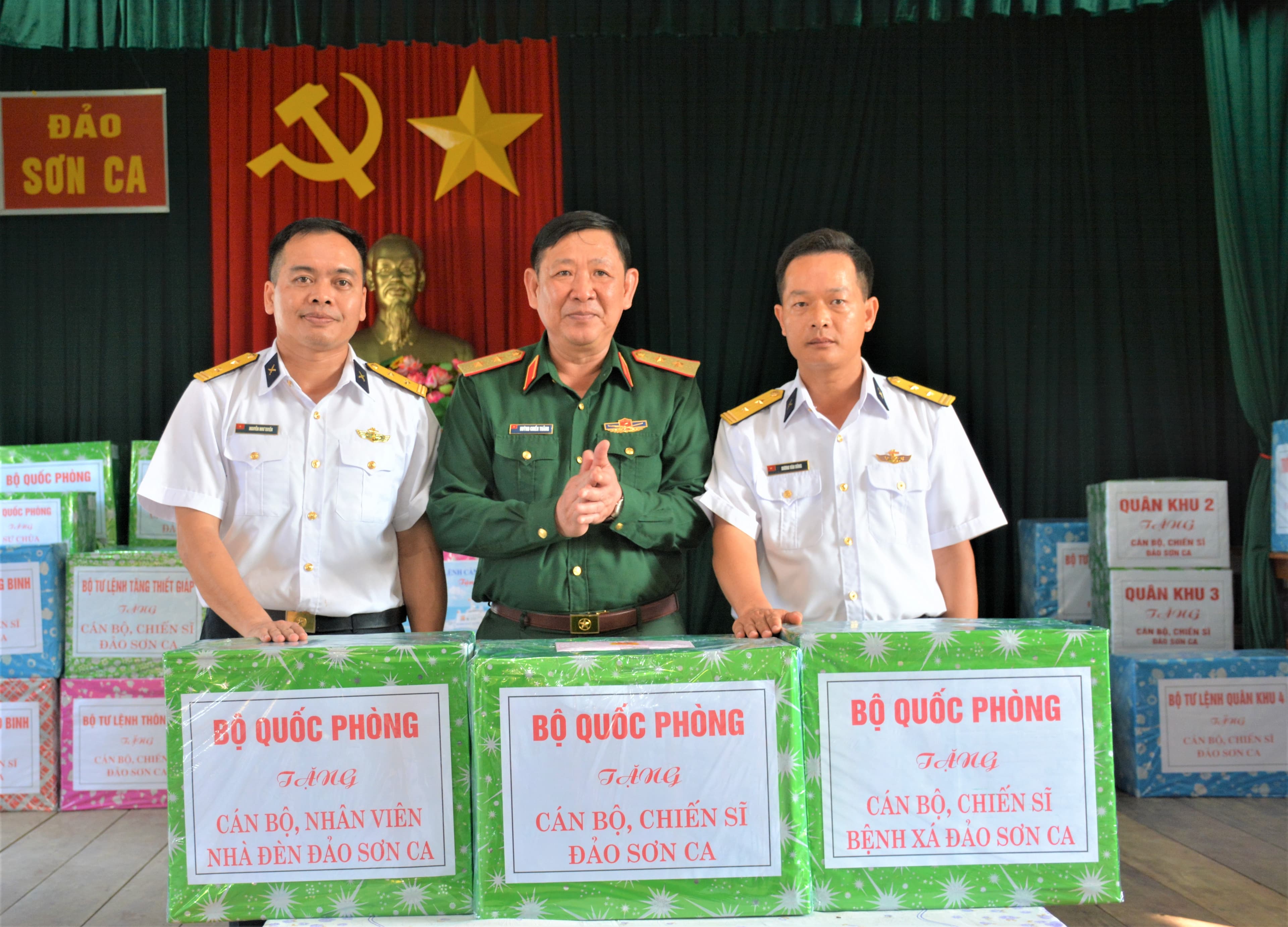 Bài 3: Trào dâng tự hào và tình yêu gửi lại