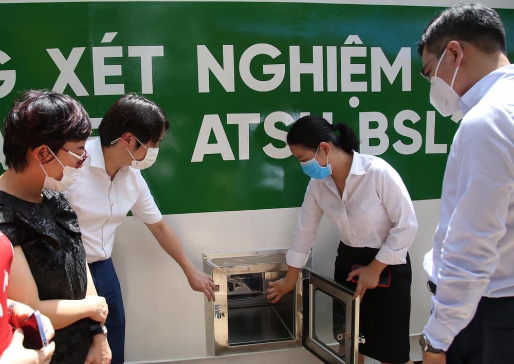 Lần đầu tiên Việt Nam có phòng xét nghiệm container chống dịch