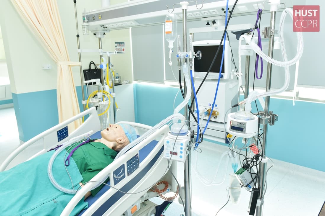 Ra mắt máy oxy dòng cao giúp 70% bệnh nhân mắc Covid-19 hồi phục