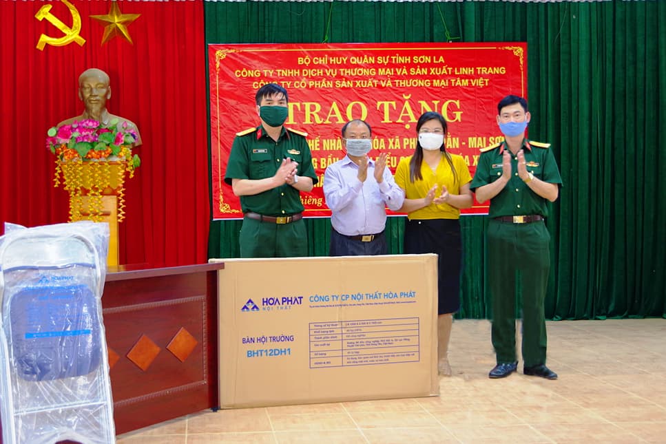 "3 bám, 4 cùng" giúp dân vượt khó