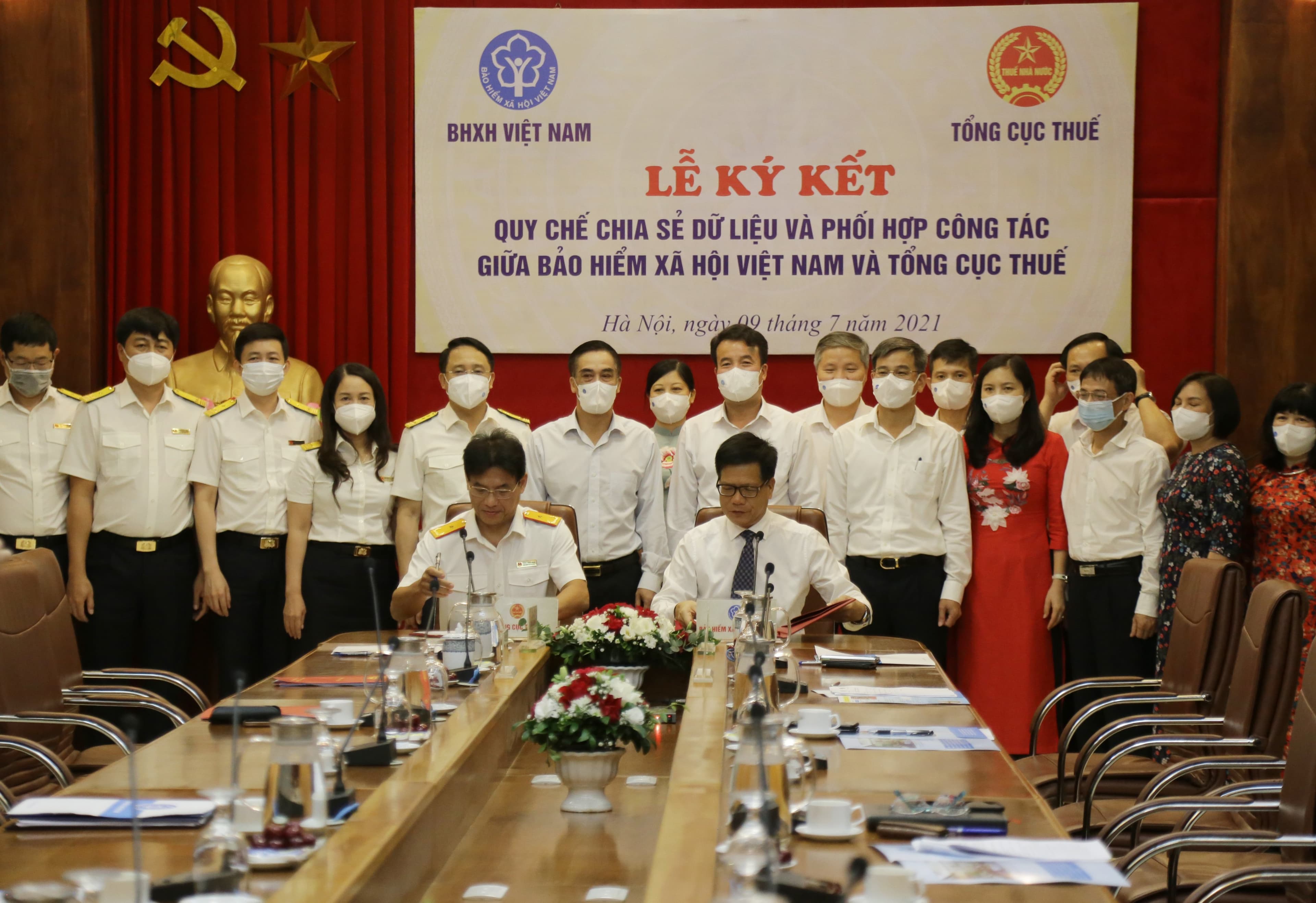 Bảo hiểm xã hội Việt Nam và Tổng cục Thuế chia sẻ dữ liệu và phối hợp công tác