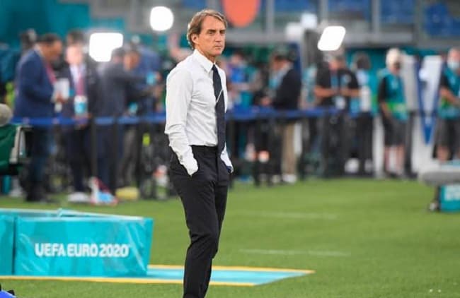 Mancini - người phục hưng bóng đá Italia