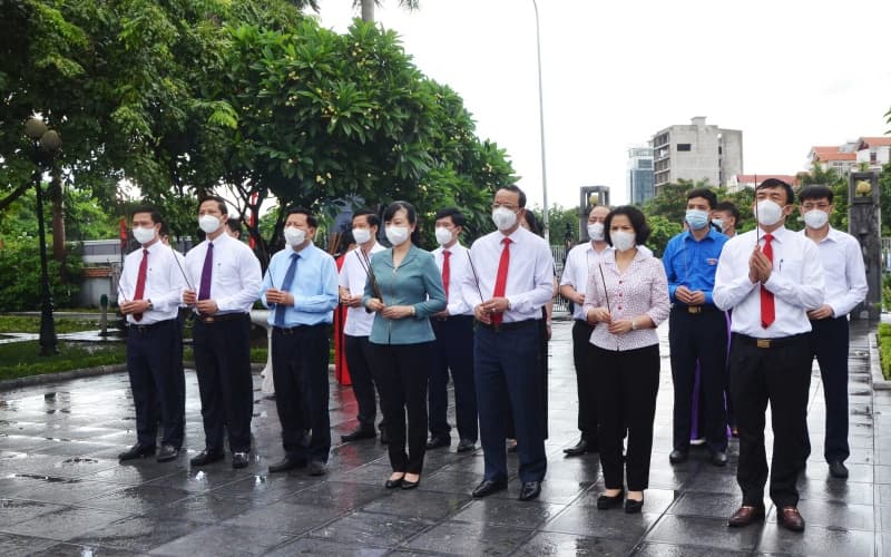 Dâng hương tưởng niệm 109 năm Ngày sinh Tổng Bí thư Nguyễn Văn Cừ