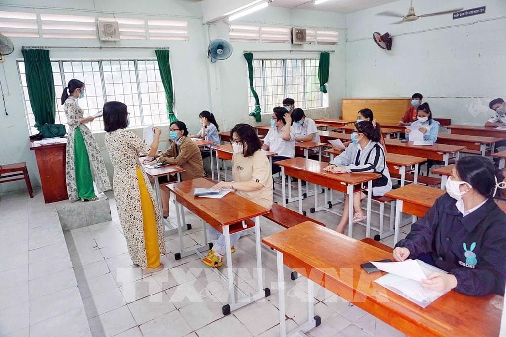 Những sắc thái sau kỳ thi