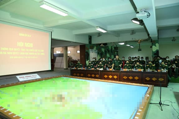 Học viện Quốc phòng tổ chức diễn tập chỉ huy-tham mưu một bên hai cấp trên bản đồ