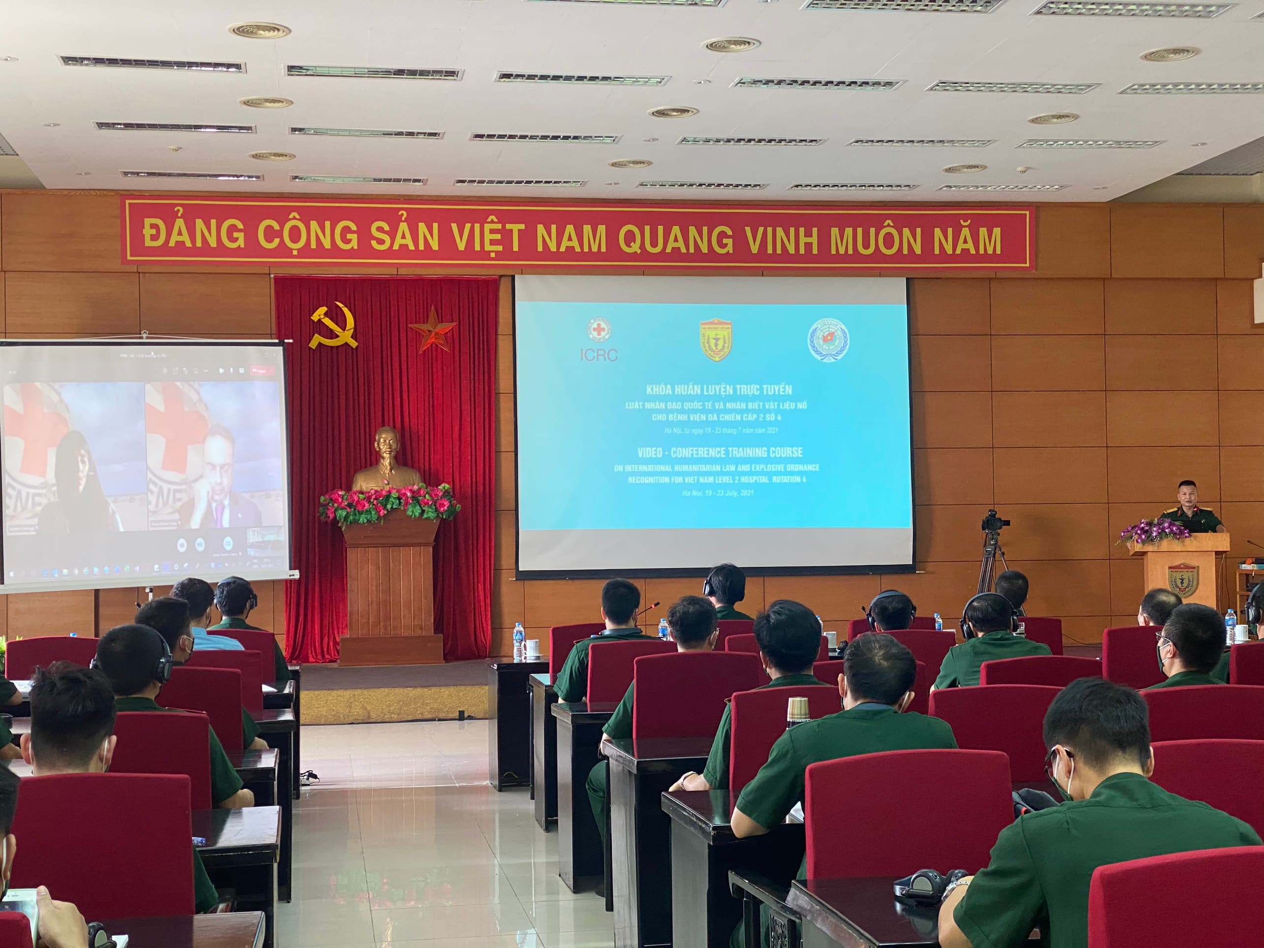 Huấn luyện trực tuyến Luật nhân đạo quốc tế và nhận biết vật liệu nổ cho Bệnh viện Dã chiến cấp 2 số 4