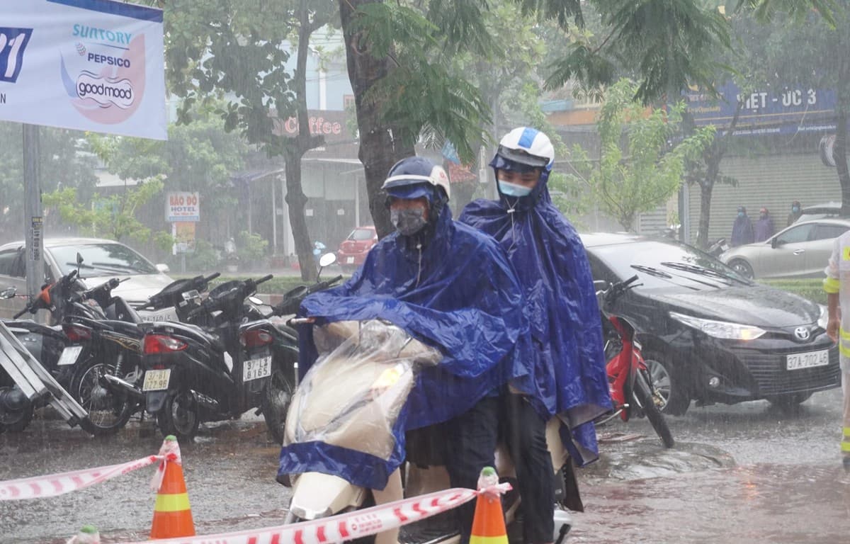 Khu vực Đông Bắc Bộ có mưa và dông