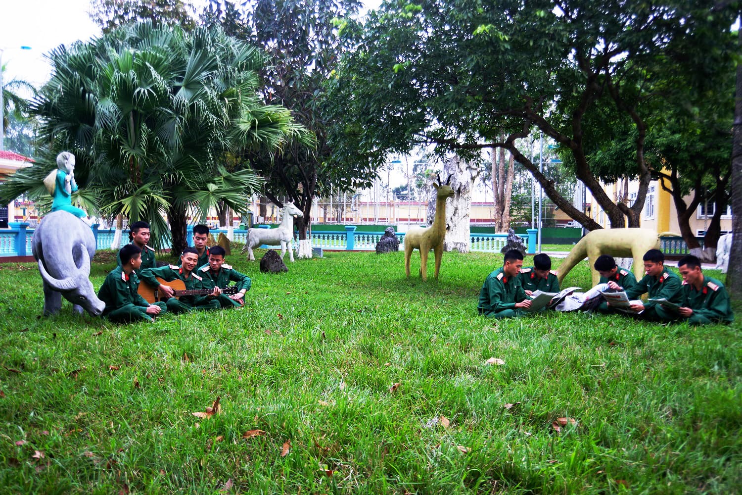 Cảnh quan đẹp từ bàn tay chiến sĩ