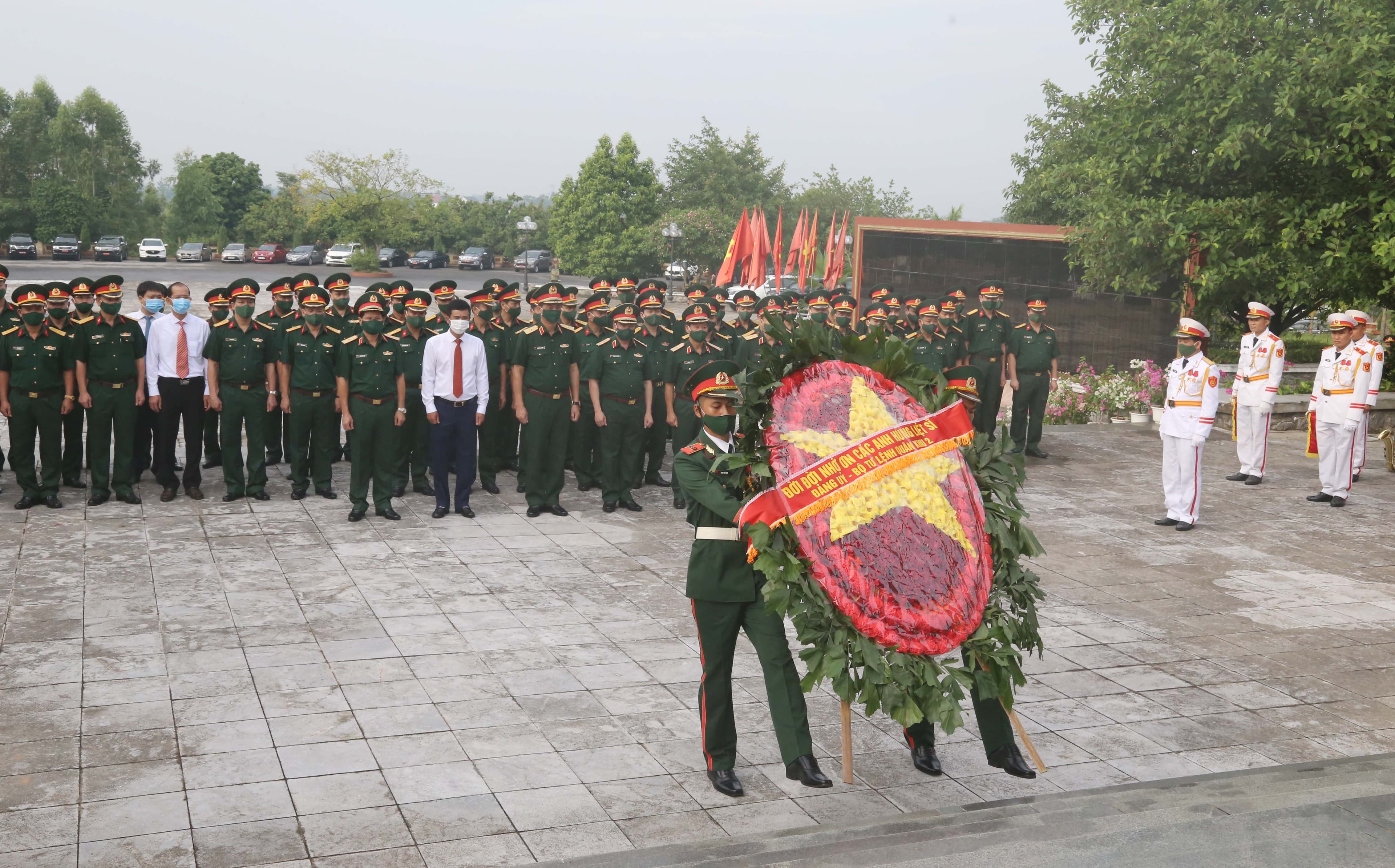 Cả nước chăm lo người có công