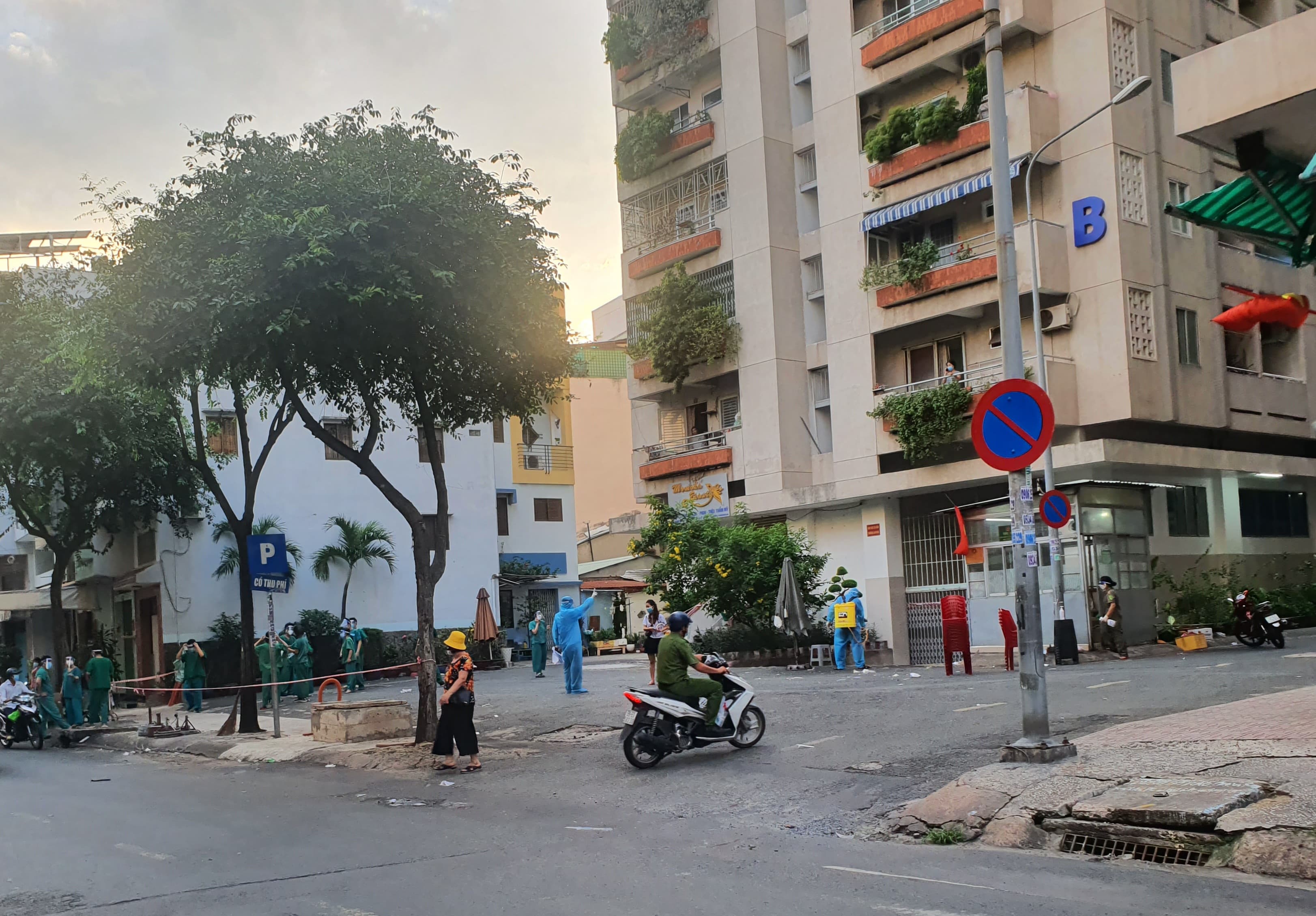 TP Hồ Chí Minh: Truy tìm F0 trong vùng nguy cơ cao