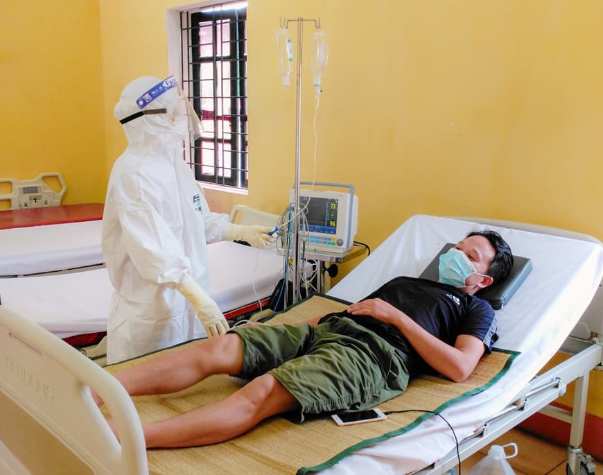 Bệnh viện Bỏng quốc gia Lê Hữu Trác tuyên dương cán bộ tham gia phòng, chống dịch Covid-19