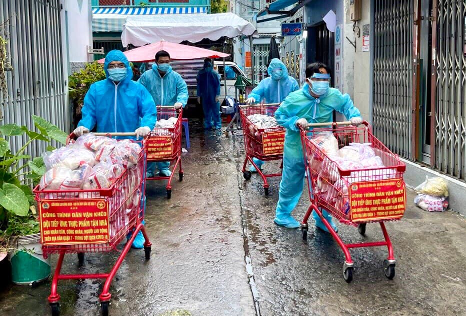 “Đội tiếp ứng thực phẩm tận nhà”